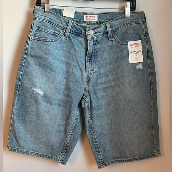 Signature by Levi Strauss Other - Levi’s Signature 11” Denim Shorts NWT